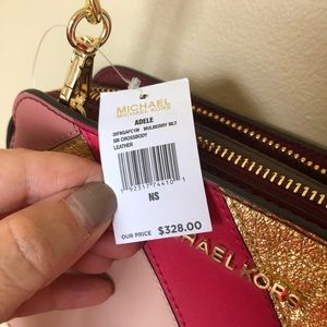 Michael Kors Bags - Michael Kors pink and purple purse Michael Kors Bags - Michael Kors pink and purple purse